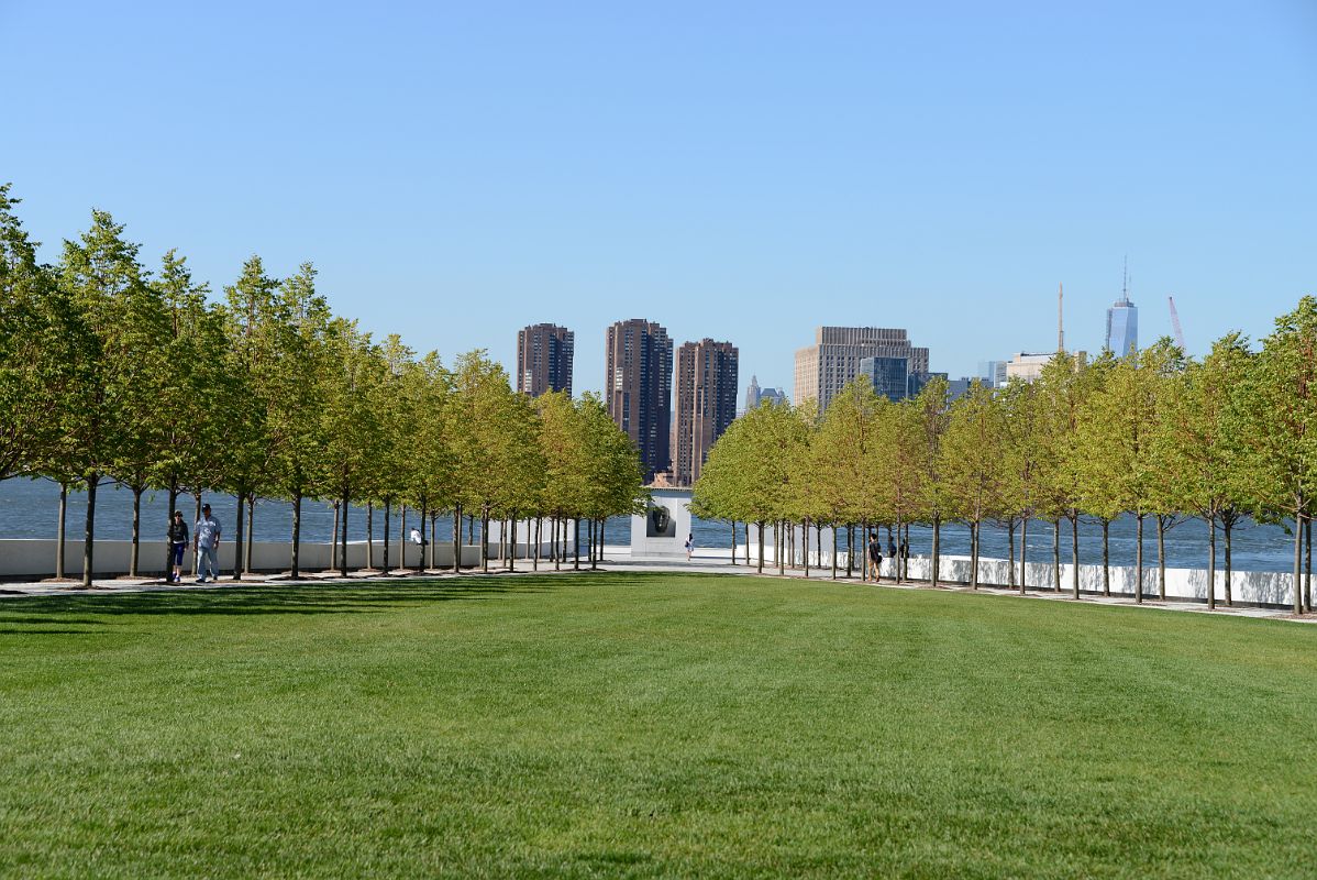 30 New York City Roosevelt Island Franklin D Roosevelt Four Freedoms Park Roosevelt Statue At End Of Grass From Top Of Stairs